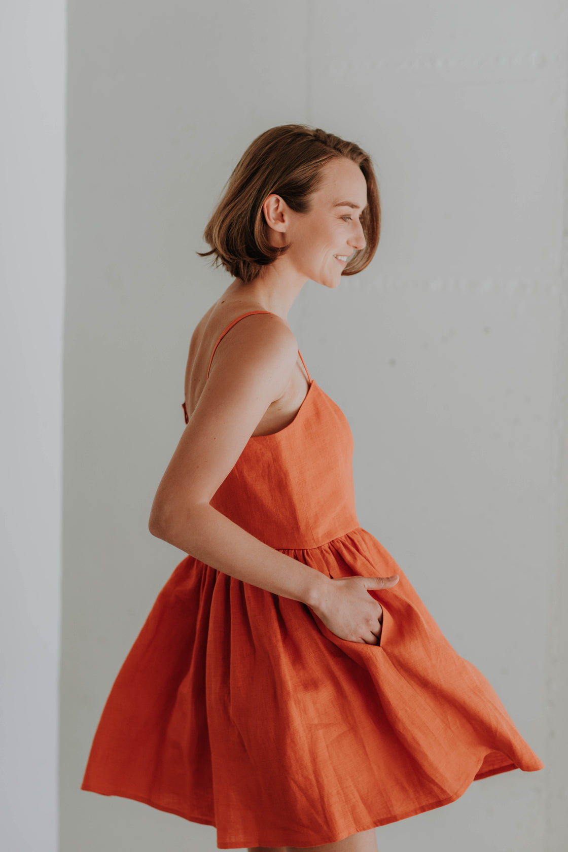 Mini linen dress with buttons