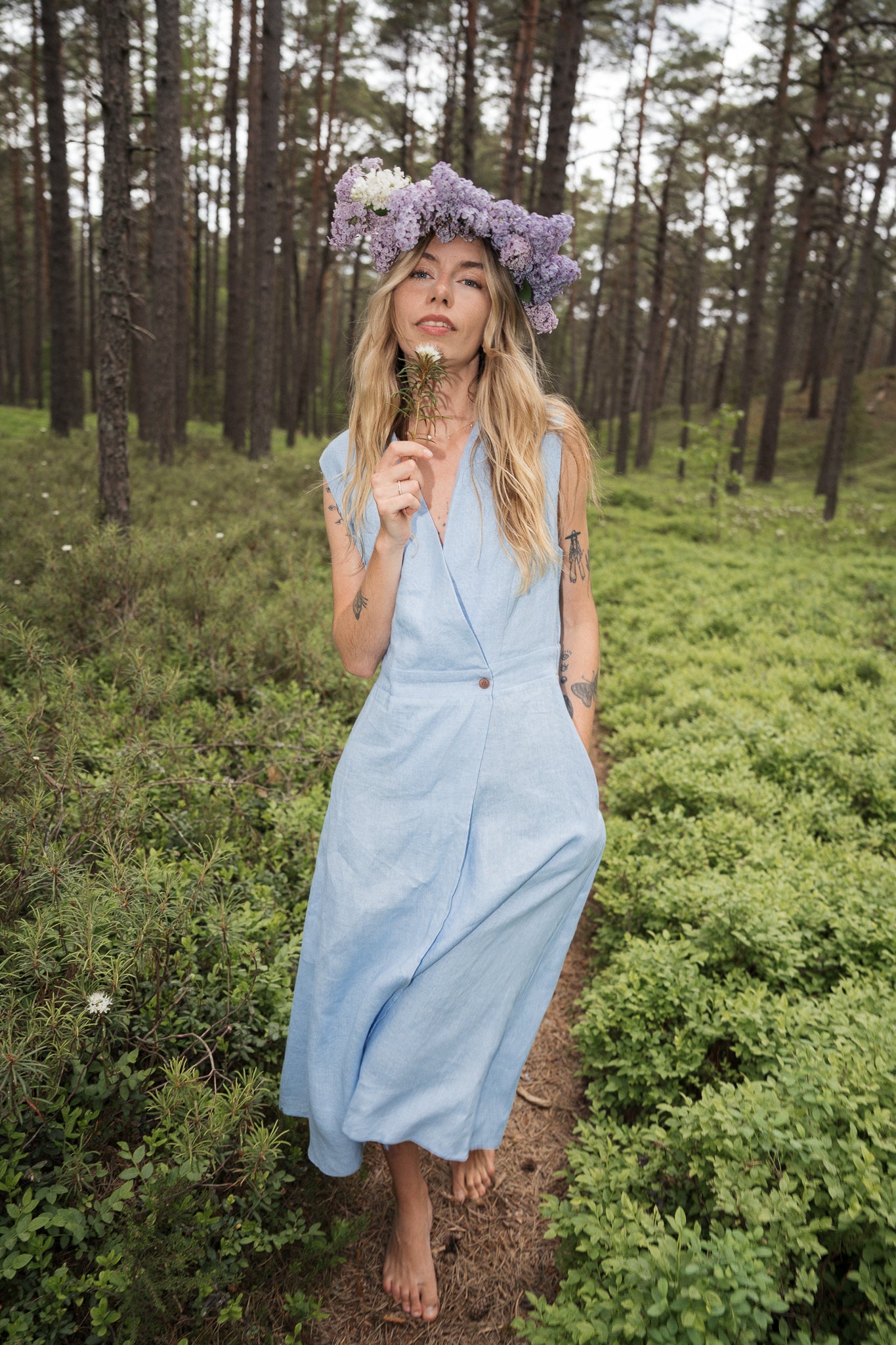 Linen wrapdress with button