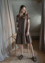 Load image into Gallery viewer, Linen midi dress with ruffle