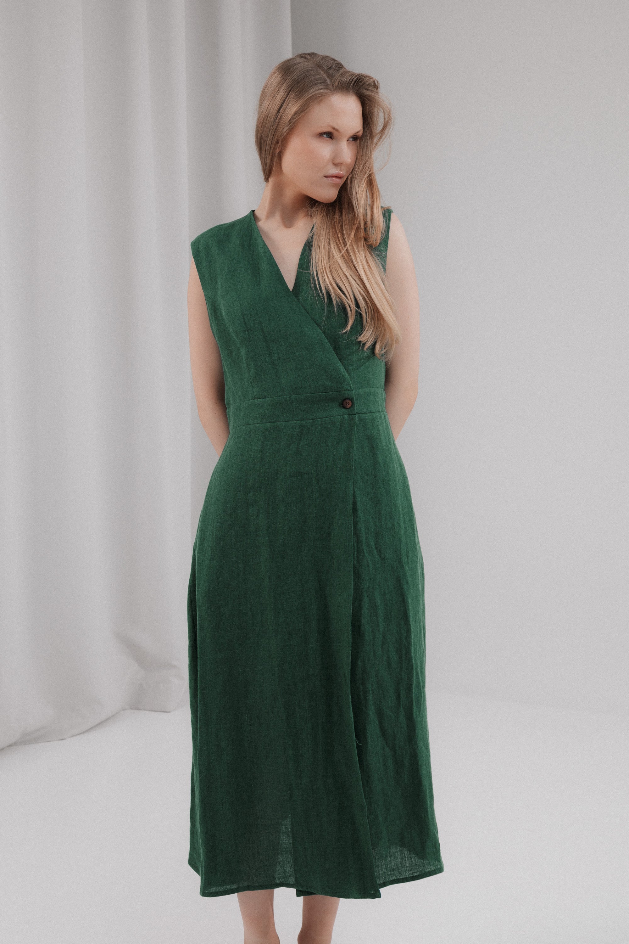Lina wrap kleita ar podziņu