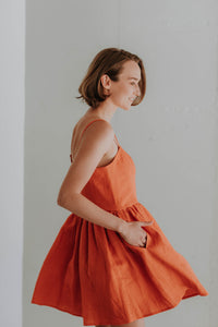 Mini linen dress with buttons